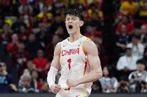 媒体人：伤病导致选材受限 但无论谁入选 代表的都是中国男篮！
